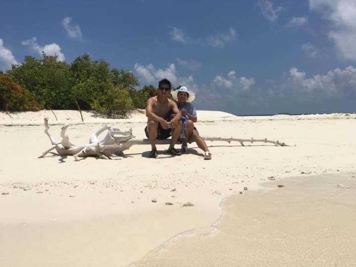 Himandhoo Travel & Stays ภายนอก รูปภาพ