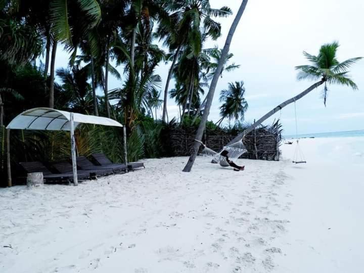 Himandhoo Travel & Stays ภายนอก รูปภาพ