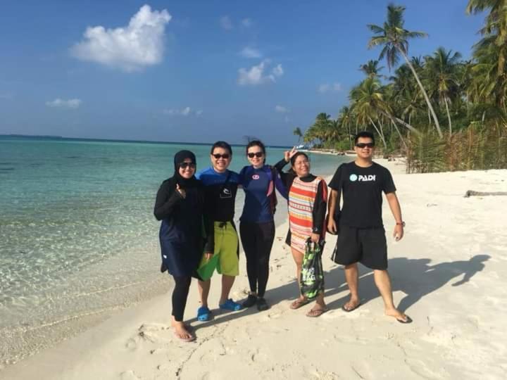 Himandhoo Travel & Stays ภายนอก รูปภาพ