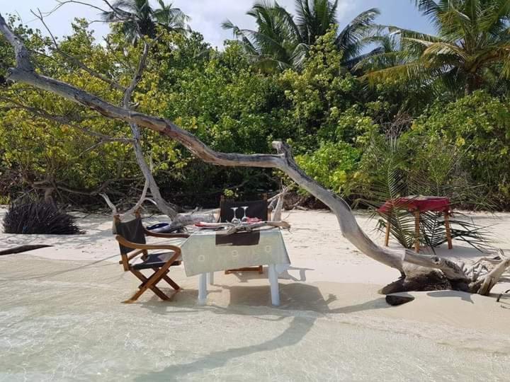 Himandhoo Travel & Stays ภายนอก รูปภาพ