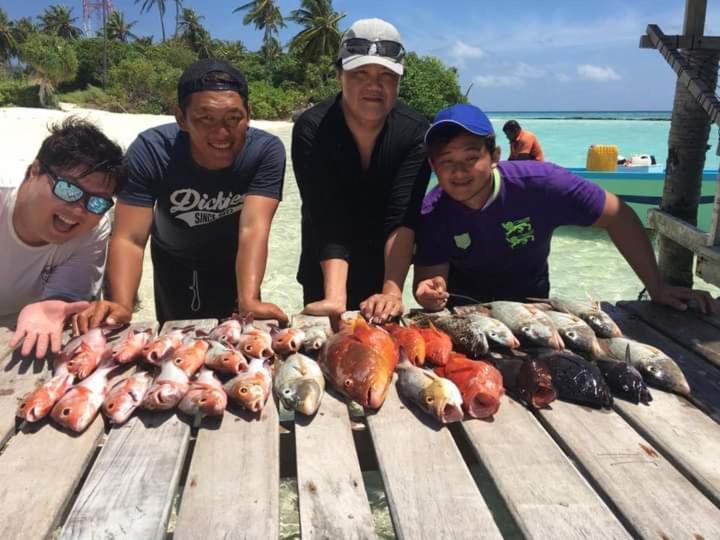 Himandhoo Travel & Stays ภายนอก รูปภาพ