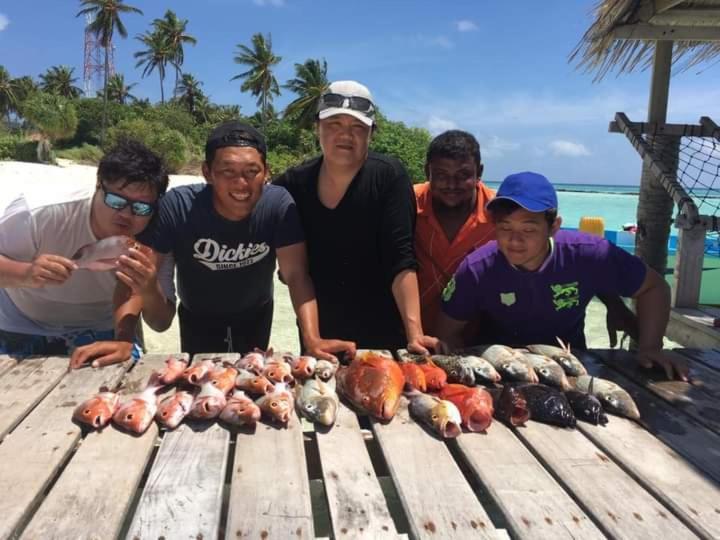 Himandhoo Travel & Stays ภายนอก รูปภาพ
