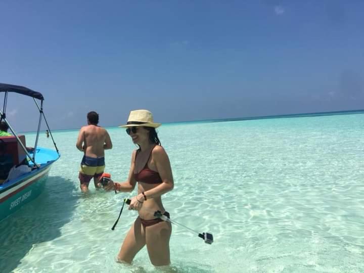 Himandhoo Travel & Stays ภายนอก รูปภาพ