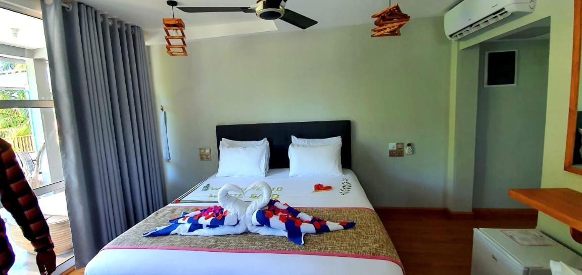 Himandhoo Travel & Stays ภายนอก รูปภาพ