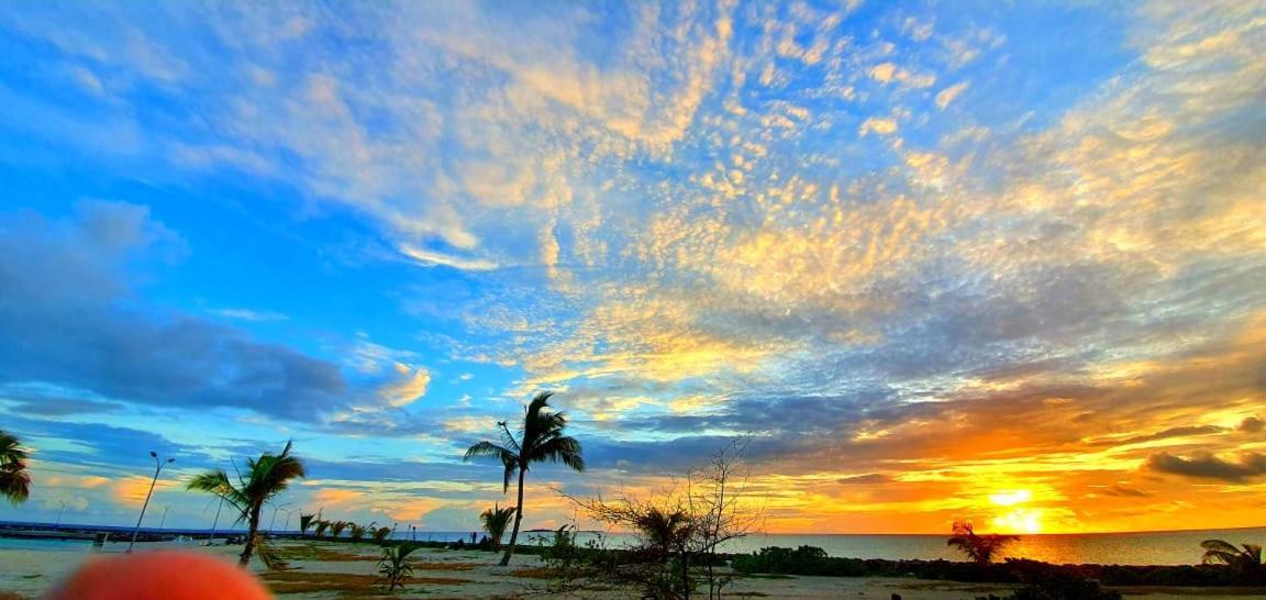 Himandhoo Travel & Stays ภายนอก รูปภาพ